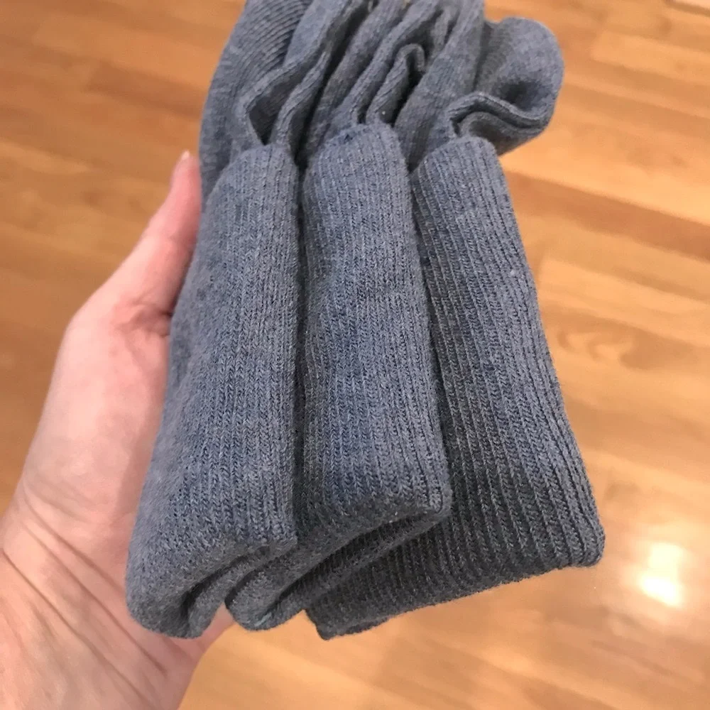 New 3-pair Package Ladies Crew SOCKS NWT